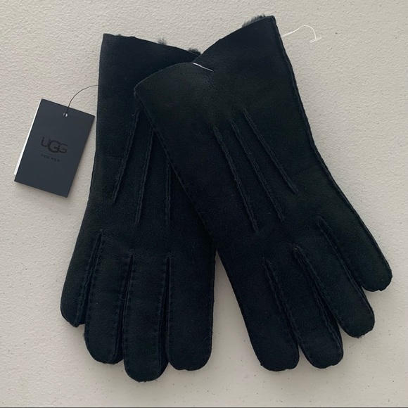 Ugg Accessories | Ugg Contrast Water Resistant Sheepskin Tech Gloves | Color: Black | Size: L | Pm-67479760's Closet